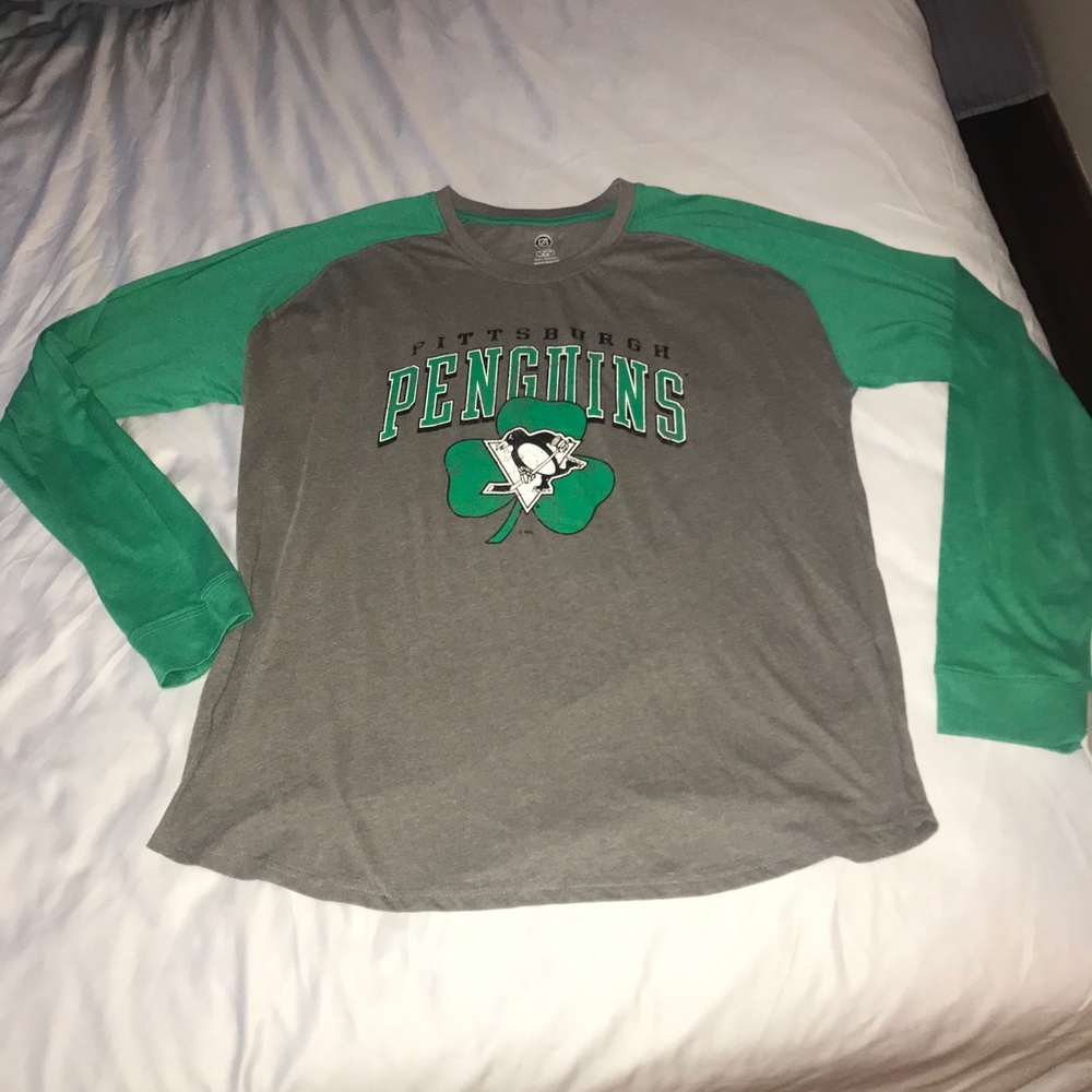NWT Pittsburgh Penguins baseball tee, size XL